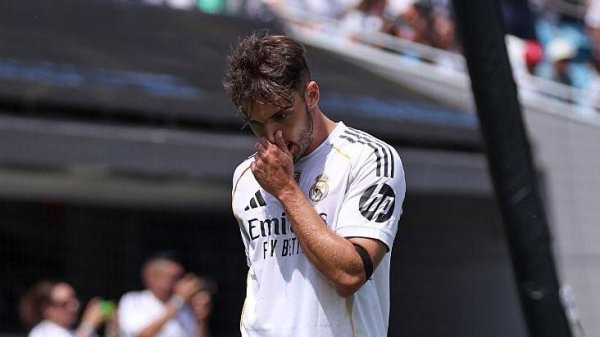 擒牛宝配资 单届世俱杯染红+送点，R-阿森西奥是近15年来欧洲球员第一人