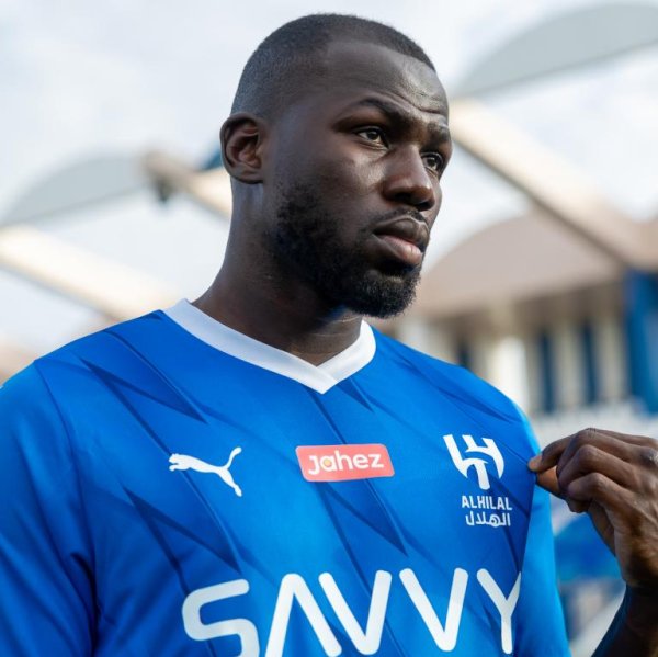 亿鑫网 库利巴利：小因扎吉是伟大教练 我为那不勒斯上赛季夺冠感到高兴